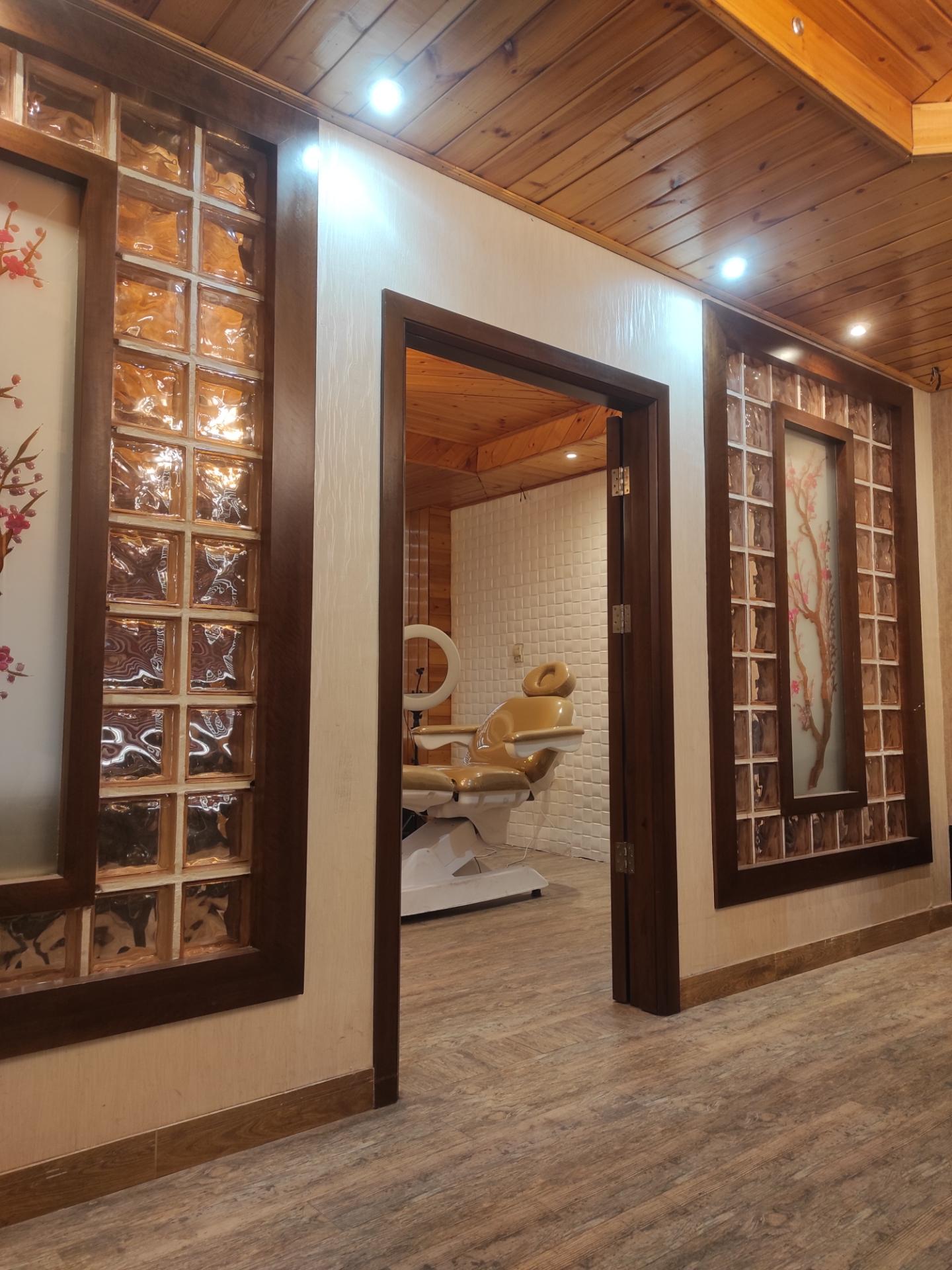 عکس کلینیک زیبایی سلین 