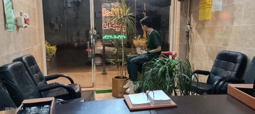 عکس مشاور املاک داخیم