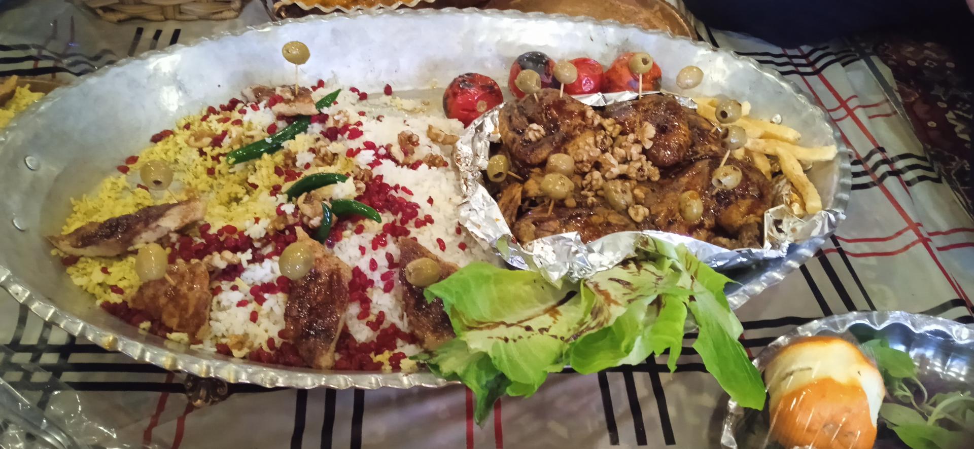 عکس رستوران و بیرون بر شیرازی