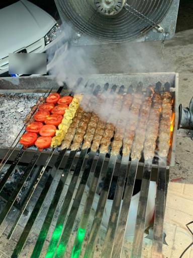 عکس کباب‌سرای اعیونی