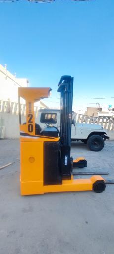 عکس تعمیرگاه لیفتراک برقی 