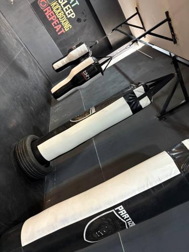 عکس آموزش کیک بوکسینگ بوکس موی تای پیروزی طهماسبی