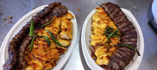 عکس کبابی یونا