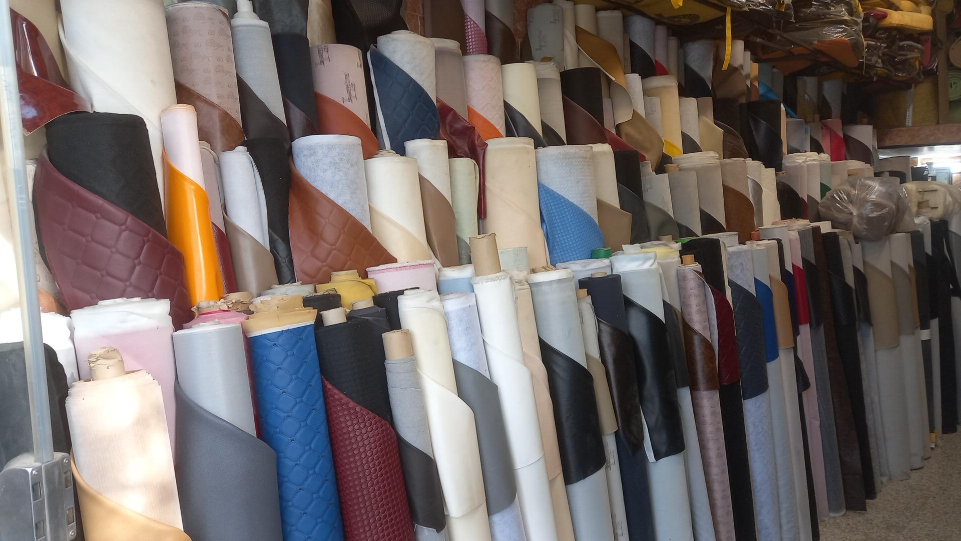 عکس فروشگاه چرم مصنوعی اعتماد