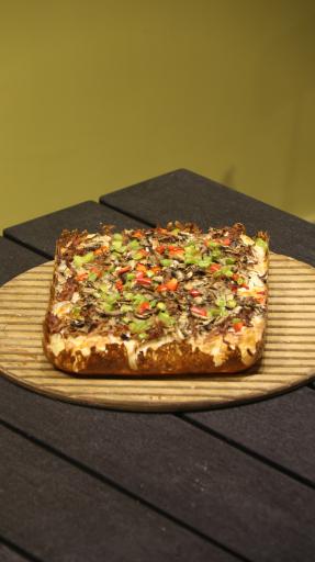 عکس پیتزا لیزان