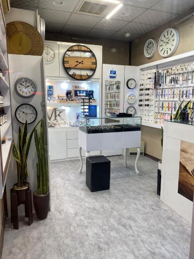 عکس ساعت فروشی و تعمیرات آترین