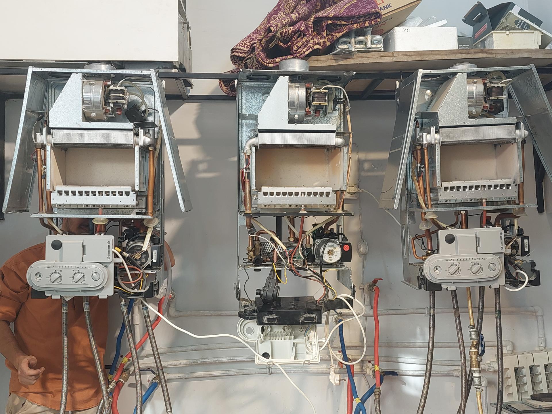 عکس تعمیرات پکیج و ابگرمکن