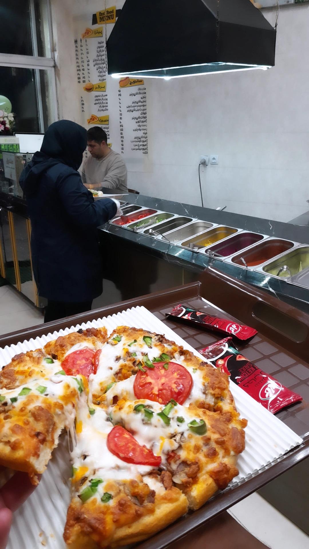 عکس آقای فلافل (پرکن و بخور)