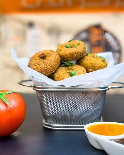 عکس فست فود و فلافل سلف سرویس پاپریکا