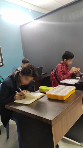 عکس آموزشگاه رباتیک آریان (بابل)