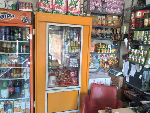 عکس سوپر مارکت ساحل