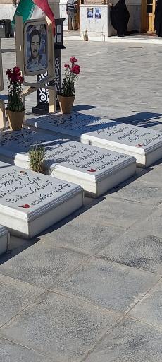 عکس گلزار شهدای نائین 