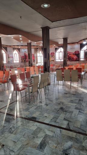 عکس رستوران لاله صحرا