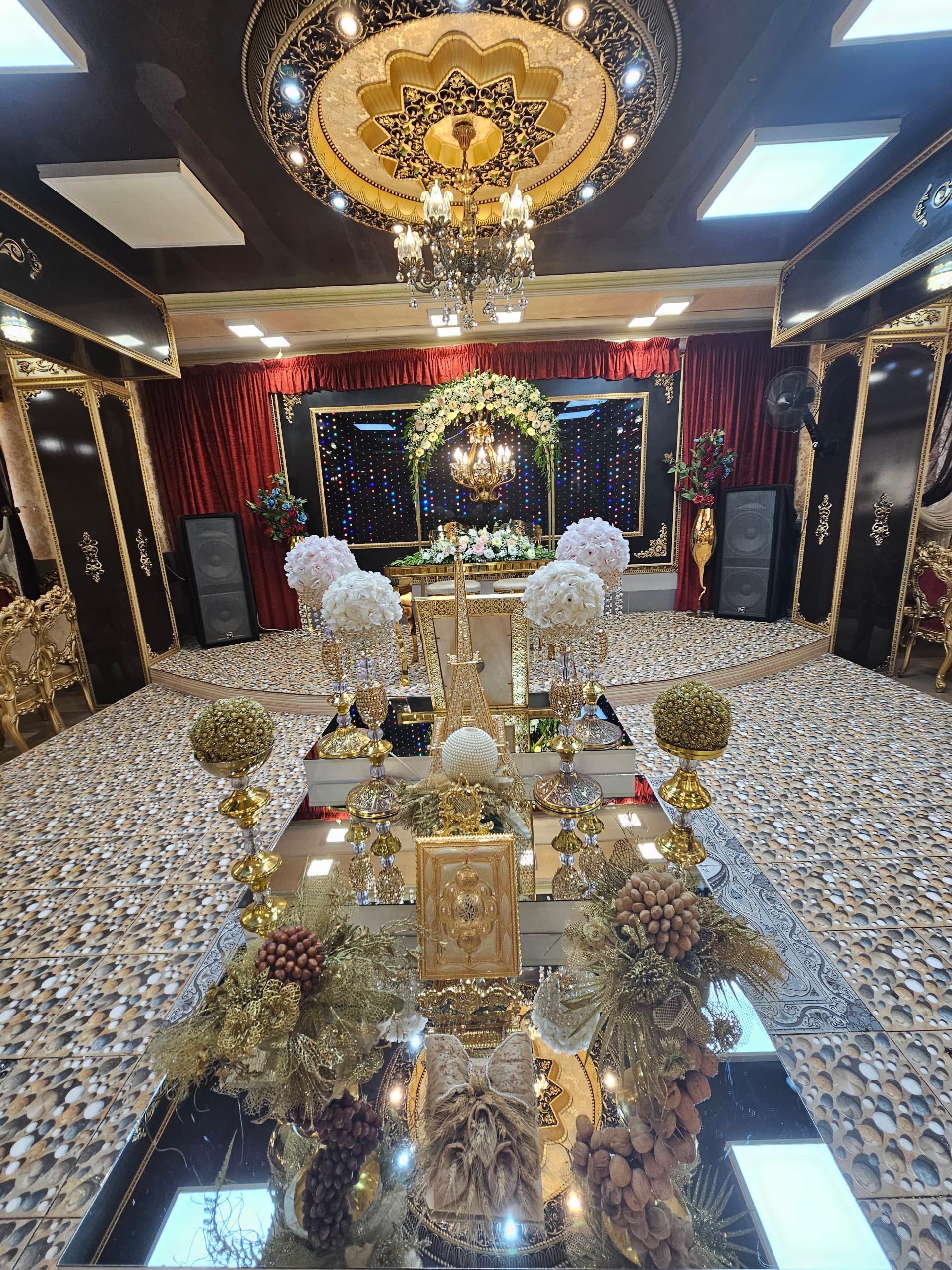 عکس تالار پذیرایی عمارت طلایی 