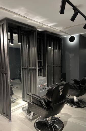 عکس سالن آرایشگاه مردانه M-LOUNGE