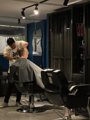 سالن آرایشگاه مردانه M-LOUNGE