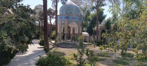 عکس دبیرستان تربیت محور رکن الملک