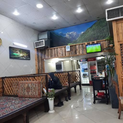 عکس کباب سرا تخت جمشید