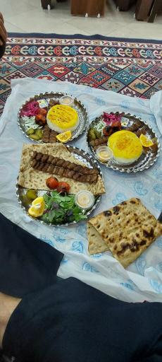 عکس کباب سرا تخت جمشید