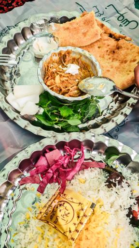 عکس سفره خانه باغ نوش