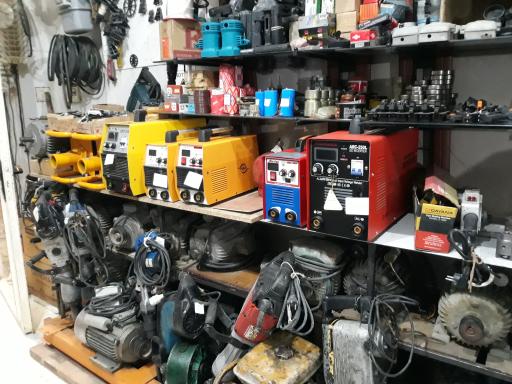 عکس تجهيزات ساختمانی کریمی