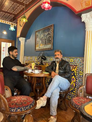 عکس کافه گویا