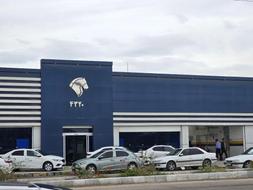 عکس نمایندگی ۴۳۲۰ ایران خودرو احمدی
