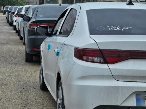 عکس نمایندگی ۴۳۲۰ ایران خودرو احمدی