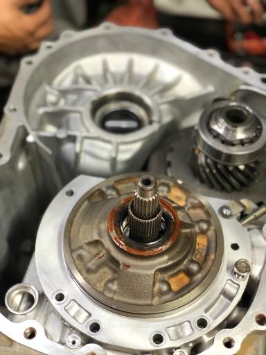 عکس تعمیرات گیربکس اتومات کوروش سلیمی