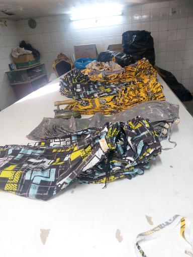 عکس شلوارک آرش تولیدی گلها