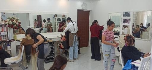 عکس آموزشگاه آرایشگری آناهیتا 