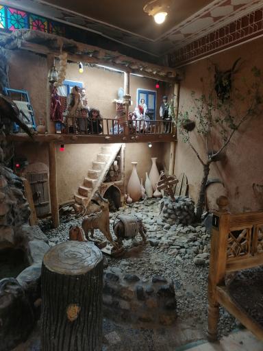 عکس هتل و سفره‌خانه سنتی بوعلی سینا