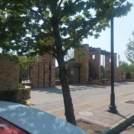 عکس درب پارک ملی ایران کوچک