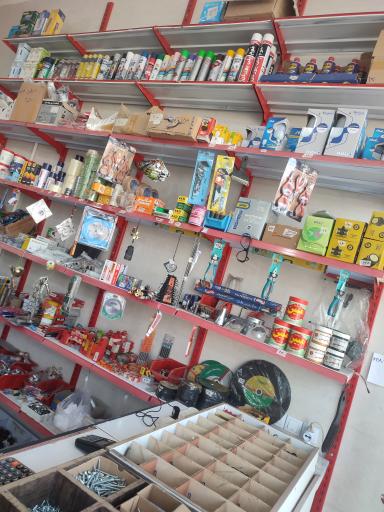 عکس فروشگاه رنگ ابزار یراق برداران نوری زاده