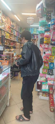 عکس سوپر مارکت برادران موسوی