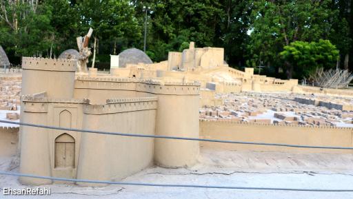 عکس درب پارک ملی ایران کوچک