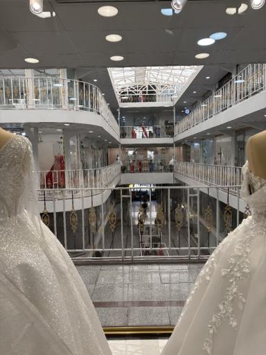 مرکز تولید و فروش لباس عروس