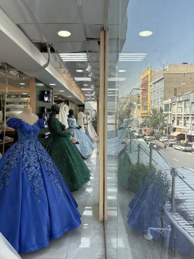 مرکز تولید و فروش لباس عروس