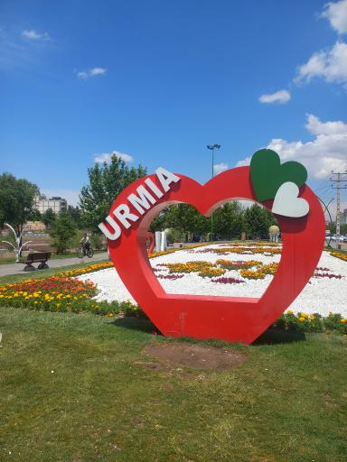 عکس بوستان گلها (گوللر باغی)