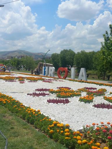 عکس بوستان گلها (گوللر باغی)