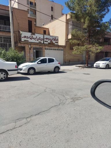 عکس دبیرستان غیردولتی پسرانه علامه