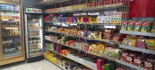 عکس هایپر مارکت میرزائی