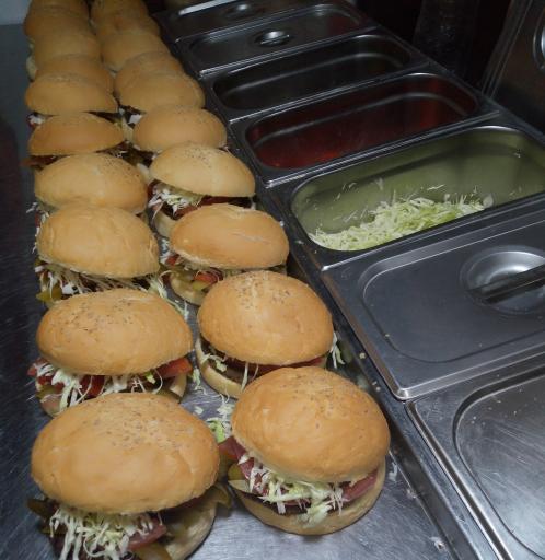 عکس فست فود فیدوس