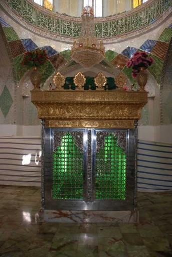 عکس امامزاده اسحاق (ع)