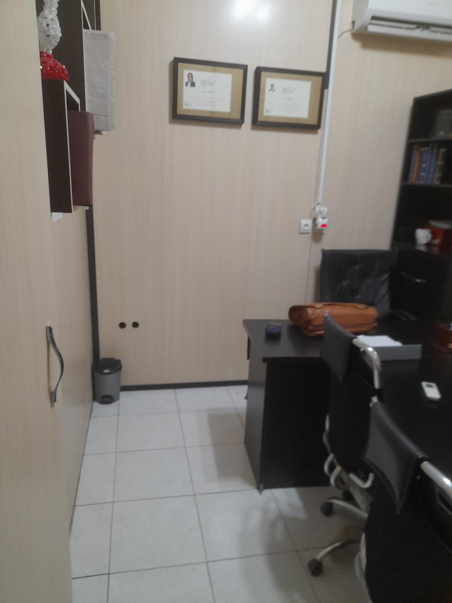 عکس دفتر وکالت محمد رسول القاصی