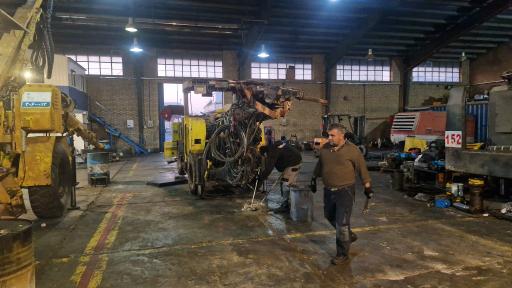 عکس شرکت پیشرو معدن