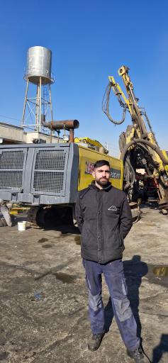 شرکت پیشرو معدن