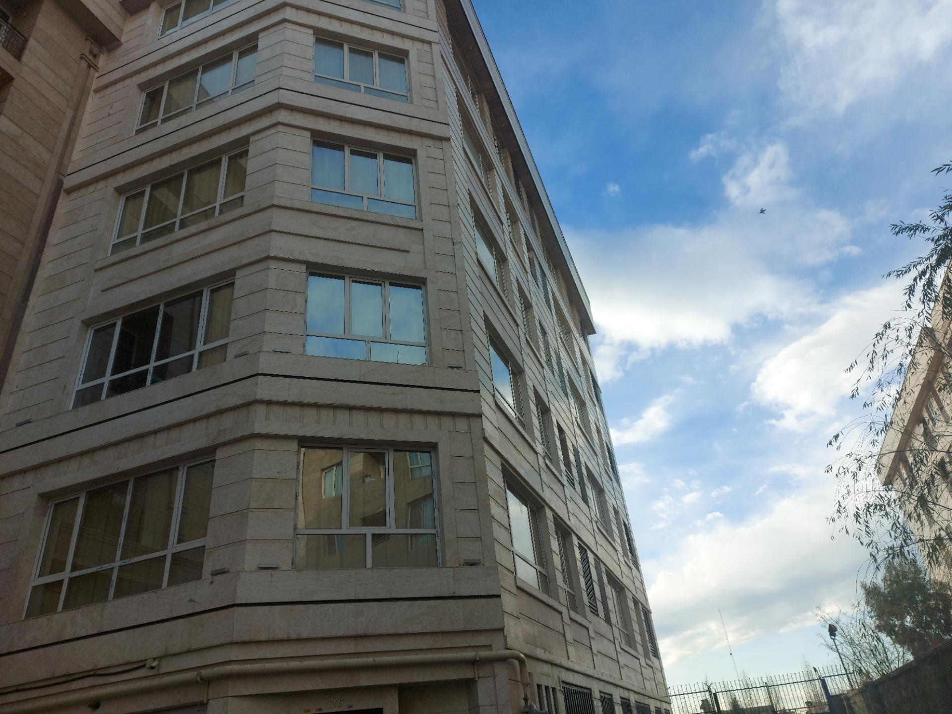 عکس ساختمان مروارید