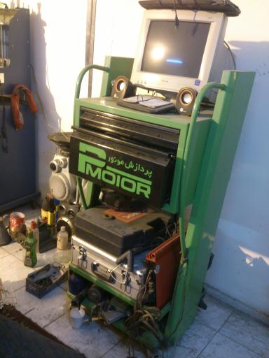 عکس خدمات اتومبیل محسن ۲۰۰۰