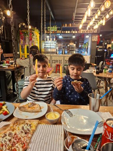 عکس کافه رستوران ایتالیایی کازامیا